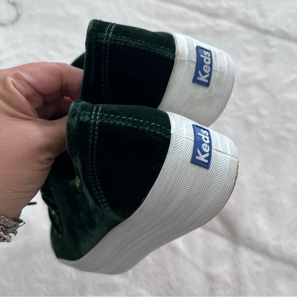 Keds Womens Triple Up Velvet Sneaker size 8